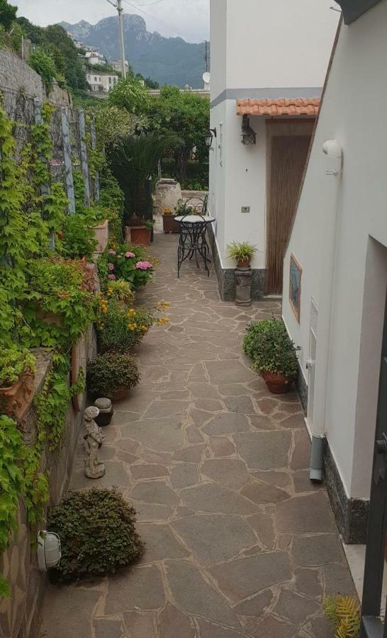 Casa Vacanza "A Casa Di Raffaele" Ravello Exterior photo